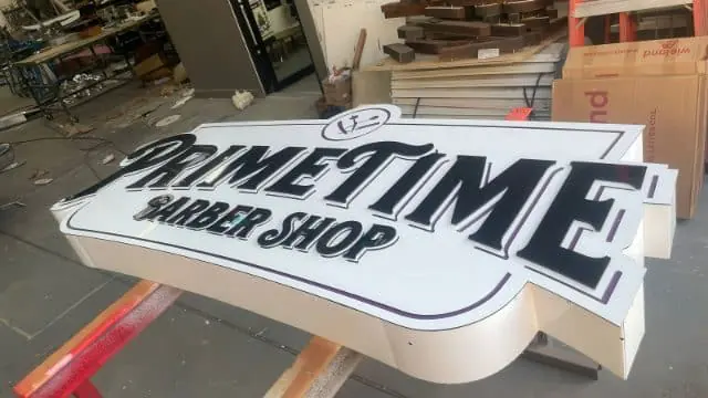 Letrero a la medida, Primetime